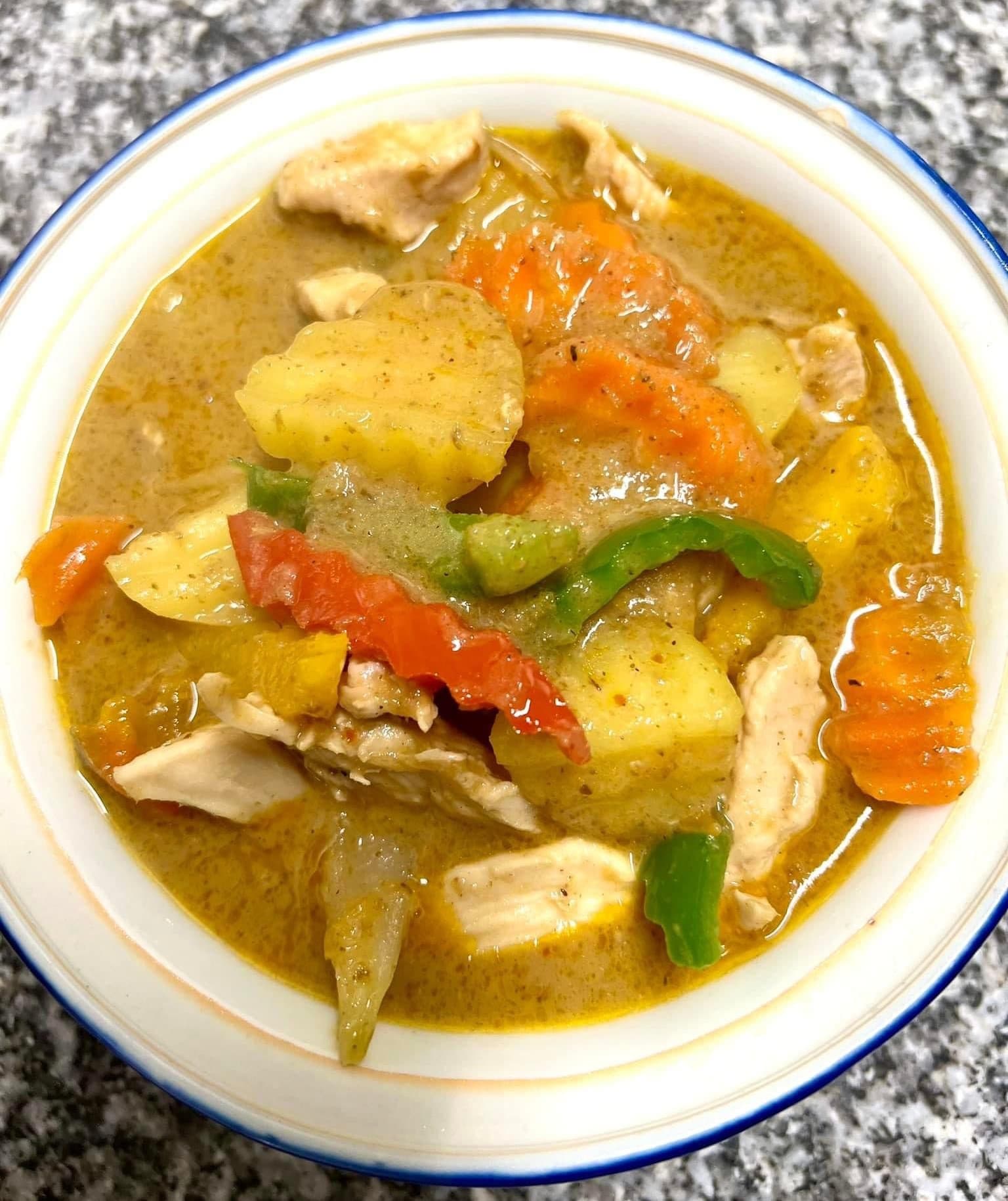 Thai-Curry mit Poulet und Gemüse